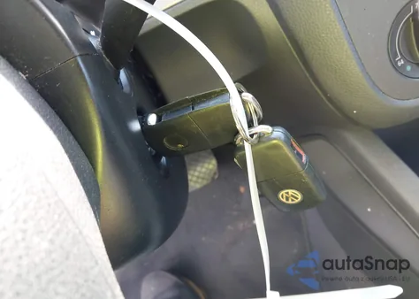 2006 Volkswagen Jetta 2.5 z USA, uszkodzony, nr VIN 3VWRG71K86M658227